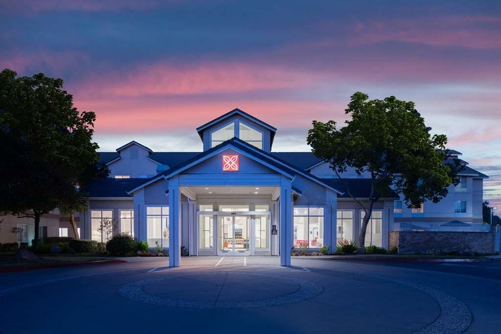 HILTON GARDEN INN ROSEVILLE $139 ($̶1̶9̶5̶) - Prices & Hotel Reviews - CA