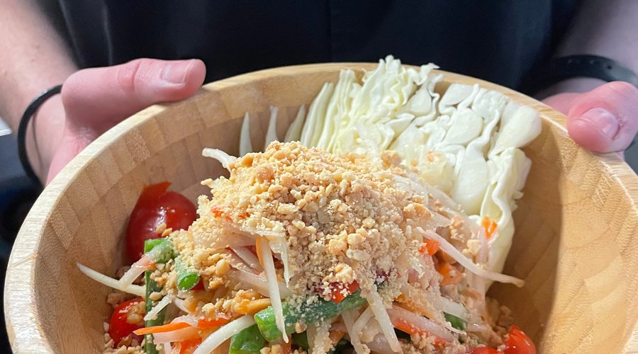 Salade de papaye verte thaï ( somtam thaï )