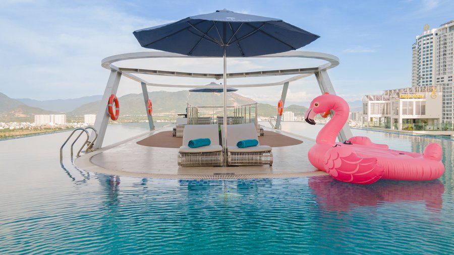 Grand Tourane Nha Trang - Infinity Pool