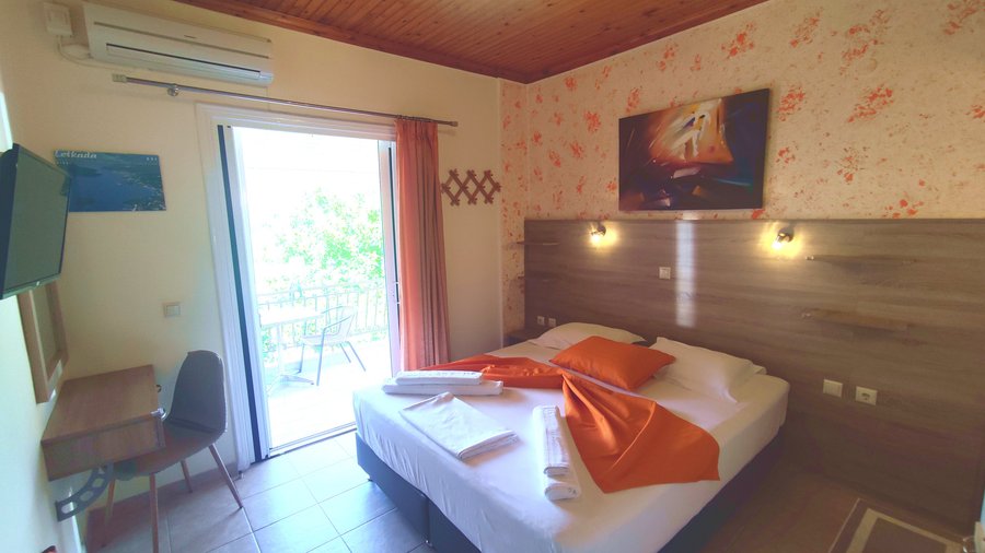 Standard Double Studio (Including kitchenette)