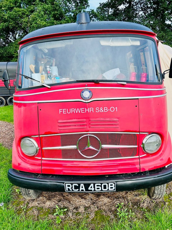 FIELD OF DREAMS VINTAGE VEHICLE GLAMPING (Melbourne, Derbyshire