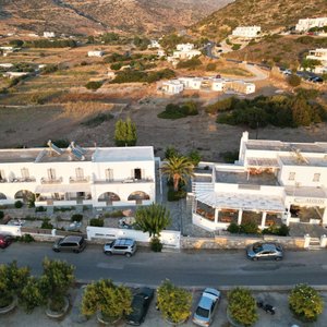 AEOLOS apartments 