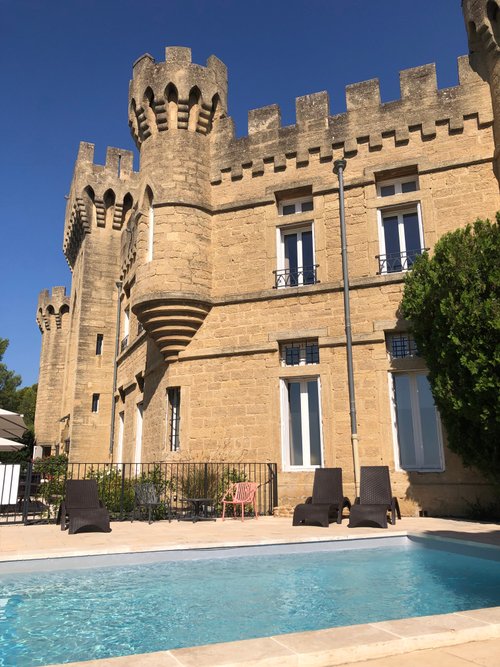 HOSTELLERIE CHATEAU DES FINES ROCHES - Updated 2023 Prices & Hotel ...