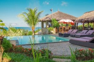 Piscine et plage