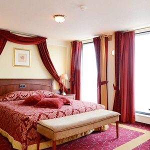 Amrath Grand Hotel de LEmpereur Junior Suite