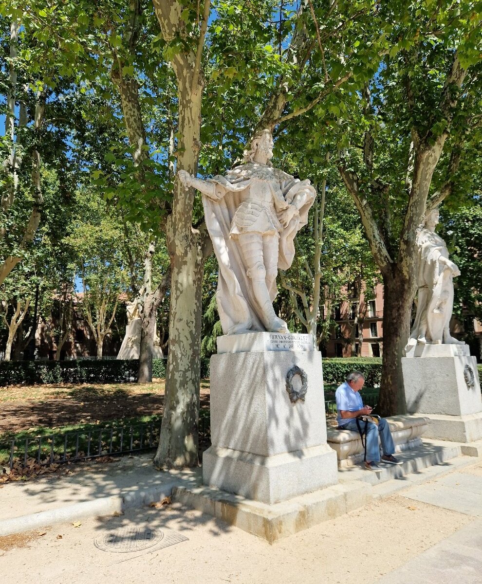 MONUMENT FERNAN GONZALEZ (Madrid): Ce qu'il faut savoir pour votre ...