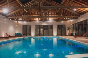 Piscina e praia
