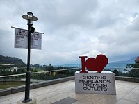 Genting Highlands Premium Outlets Malaysia - Foto Genting Highlands Premium  Outlets, Tanah Tinggi Genting - Tripadvisor