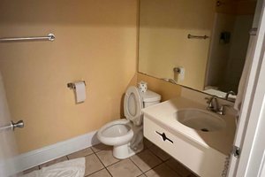 Room & Suite