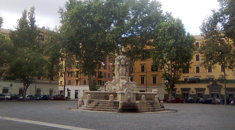 Piazza Testaccio