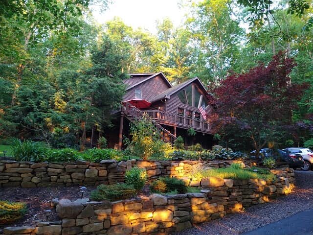 BRUSH MOUNTAIN LODGE - Prices & B&B Reviews (Spring Mills, PA)