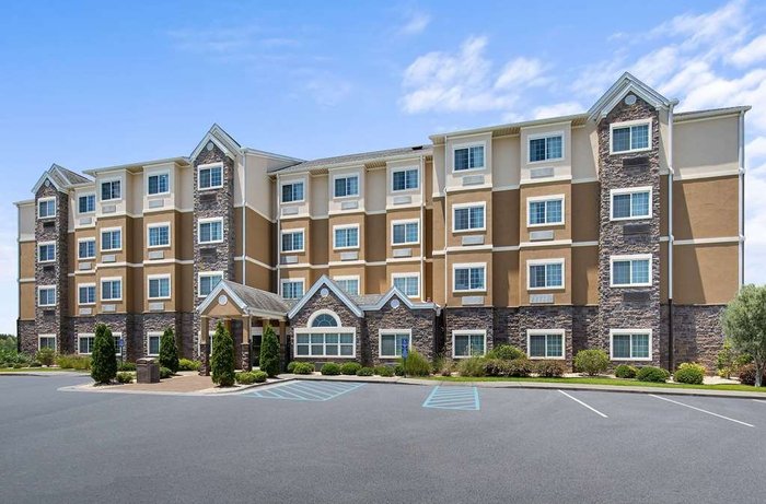 MICROTEL INN & SUITES BY WYNDHAM OPELIKA $86 ($̶1̶0̶1̶) - Updated 2023 ...