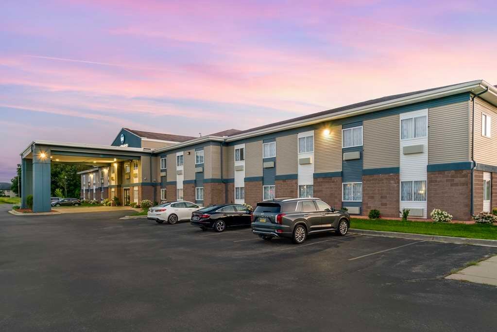 Best Western Clare Hotel - MI Hotel - Updated 2024 Reviews