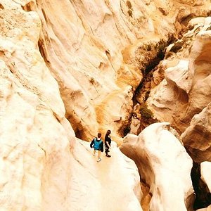 slot canyon tours san diego