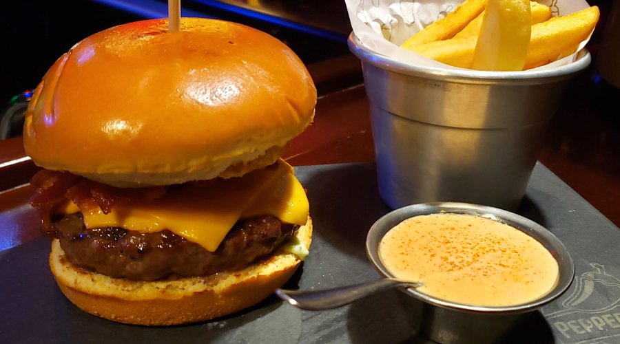 Burger Smash duplo Cheddar e Bacon