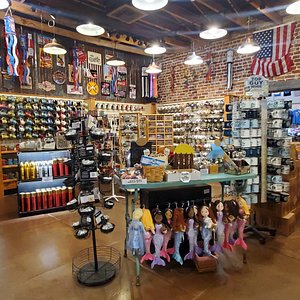 Western Apparel Stores in Williams: Western Wear Shopping Guide