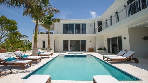 ISLAND HOUSE LVM - Updated 2024 Villa Reviews (Grace Bay, Turks and Caicos)