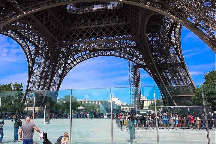 Peinture Par Numéro Adulte Belle Femme Et Tour Eiffel - Activité