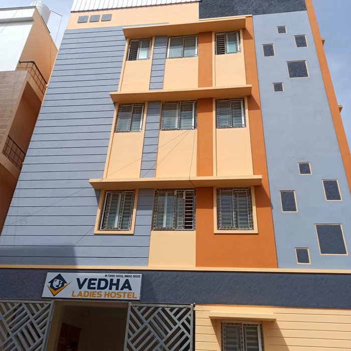 Vedha Ladies Hostel Reviews And Photos