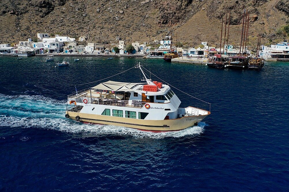 dakoutros travel agency athinios port santorini