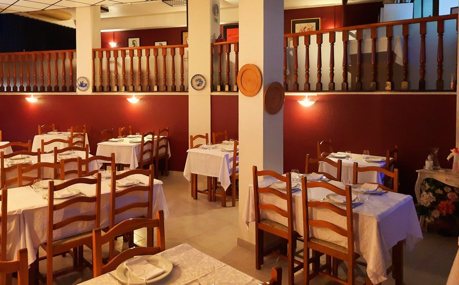 Restaurante familiar, servimos comida tradicional desde 2001.