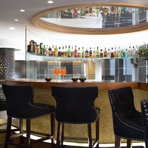 Dan Panorama Bar