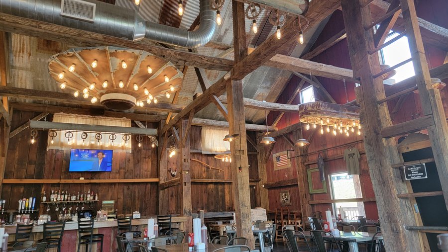The Barn-B-Que Smokehouse
