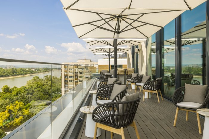 Four Points by Sheraton Budapest Danube – Bar oder Lounge: Fotos und ...