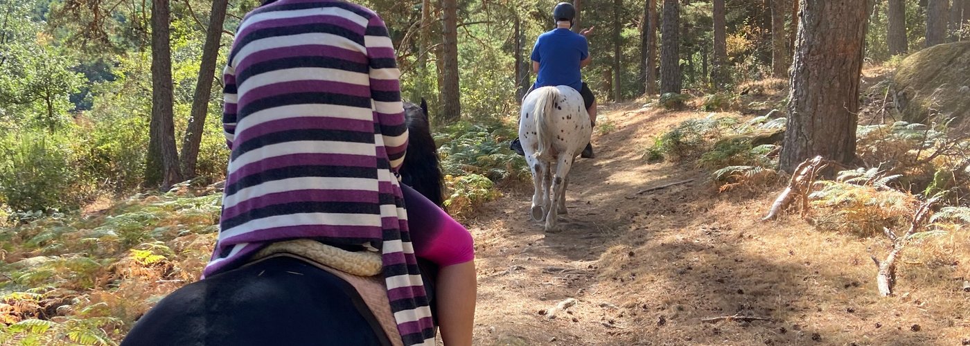 rutas a caballo para parejas en la sierra de guadarrama 
