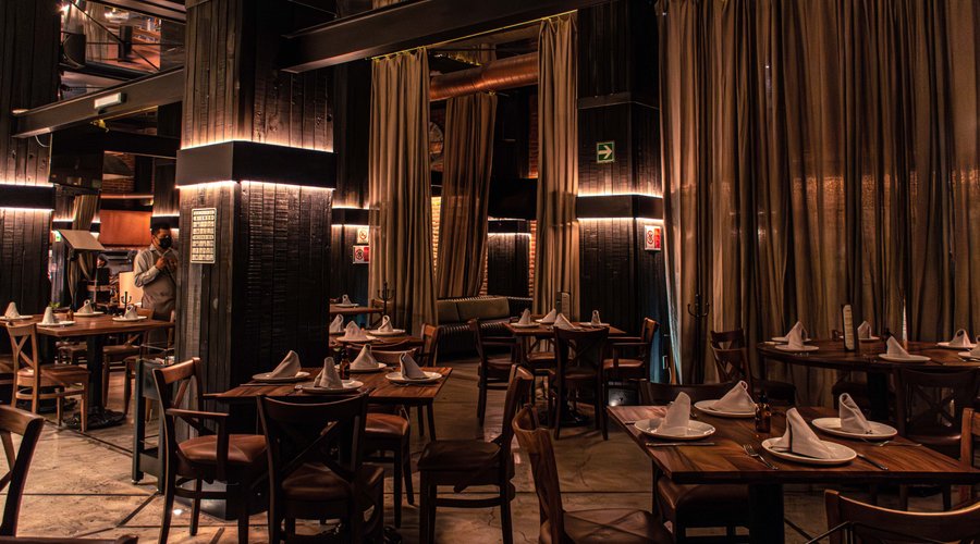 ¡Ven a descubrir nuestro nuevo look y disfruta de una experiencia gastronómica inigualable! Hemos trabajado arduamente para crear un ambiente que te hará sentir como en casa desde el momento en que pises nuestro umbral.