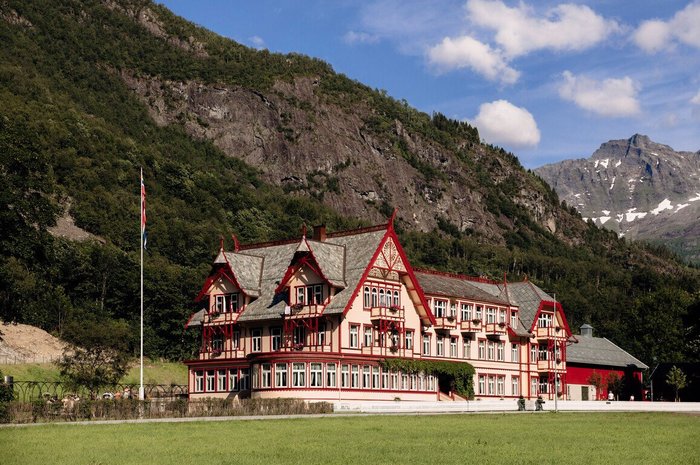 HOTEL UNION OYE - Updated 2023 Reviews (Norway/Orsta)