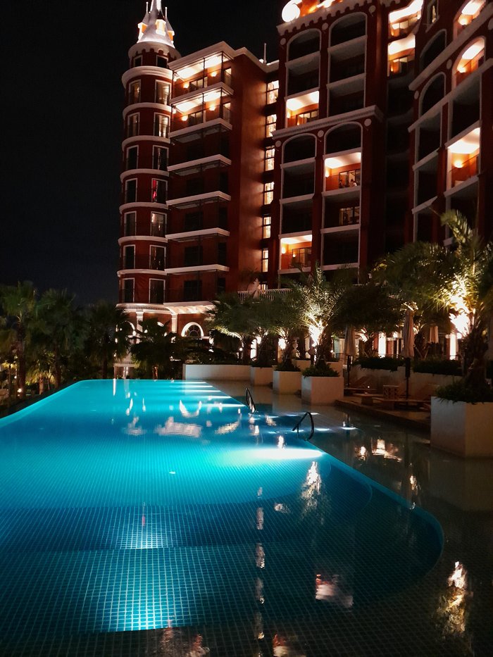 Movenpick Resort Phan Thiet Pool: Pictures & Reviews - Tripadvisor