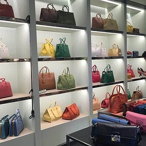 GUCCI OUTLET - The Mall, Via Europa, 15/17 - Leccio, Reggello, Firenze,  Italy - Leather Goods - Phone Number - Yelp