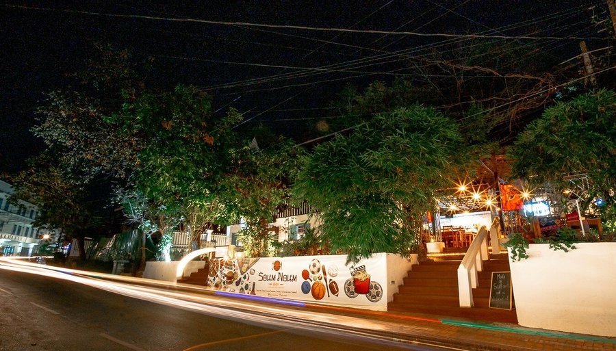 night view at Soum Noum 