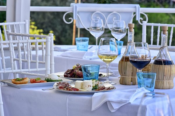 Calamaro cotto dolcemente con salsa di ostriche e acciughe - Foto di Torre  del Saracino, Vico Equense - Tripadvisor