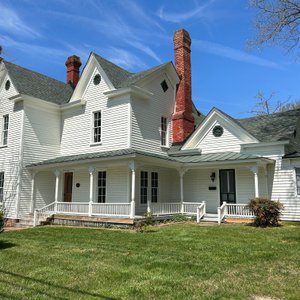 Front view of bed and breakfast