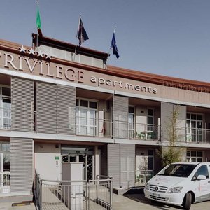 esterni privilege