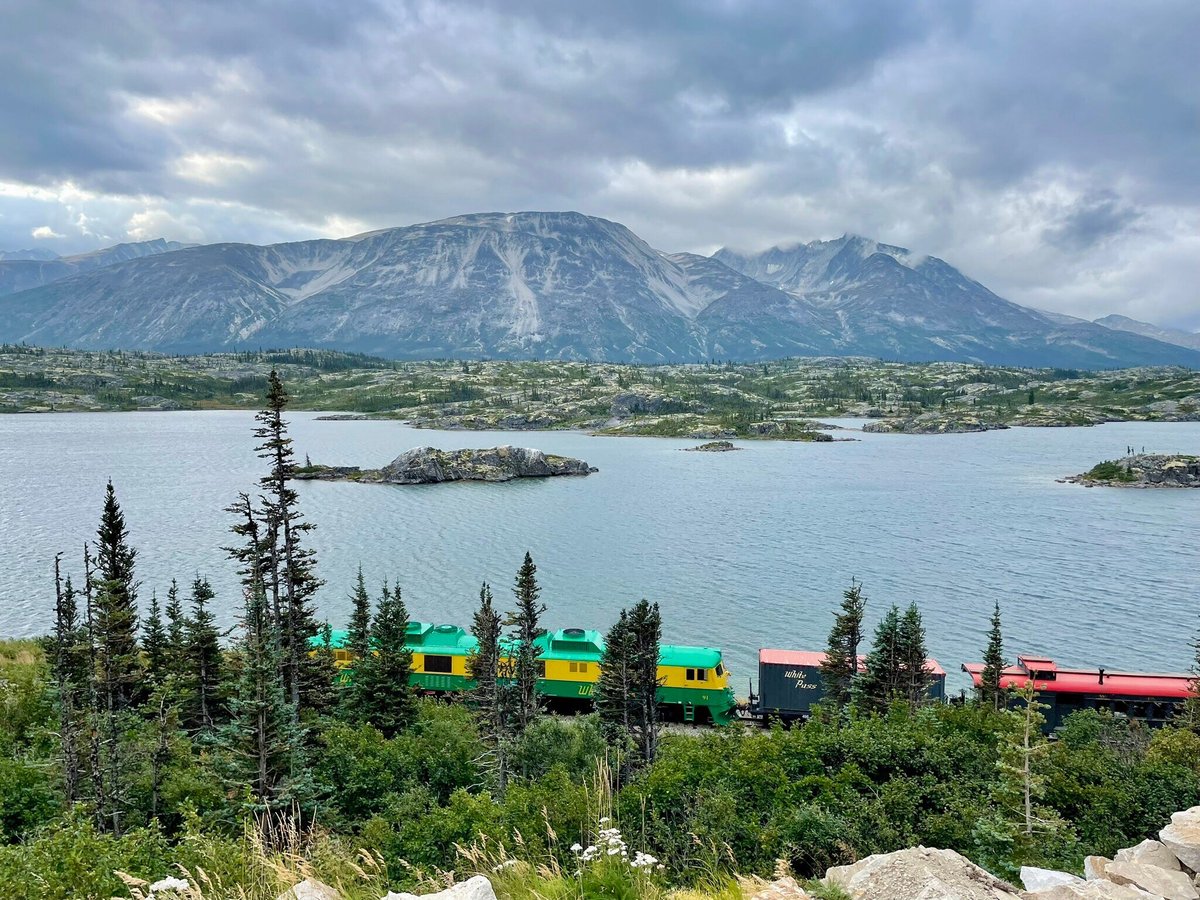 Midnight sun, Travel Yukon - Yukon, Canada