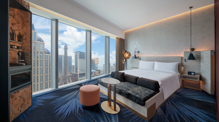 Wonderful King Bedroom Cotai View