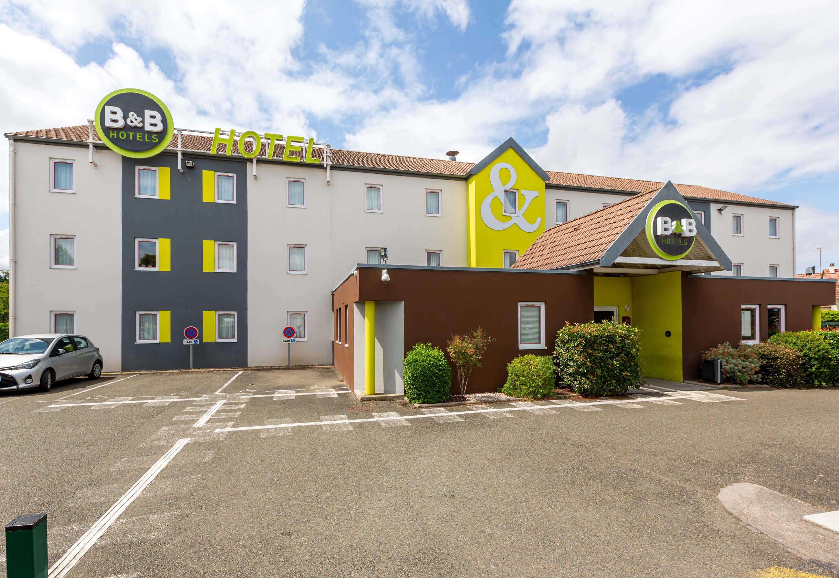 B&B HOTEL CHARTRES LE COUDRAY - Updated 2024 Reviews, Photos & Prices