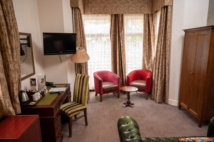 CASTLE & BALL HOTEL (Marlborough, UK - Angleterre) - tarifs 2025