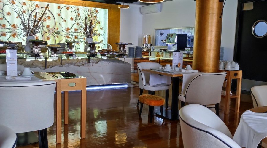 Sala de jantar e pequeno almoço.