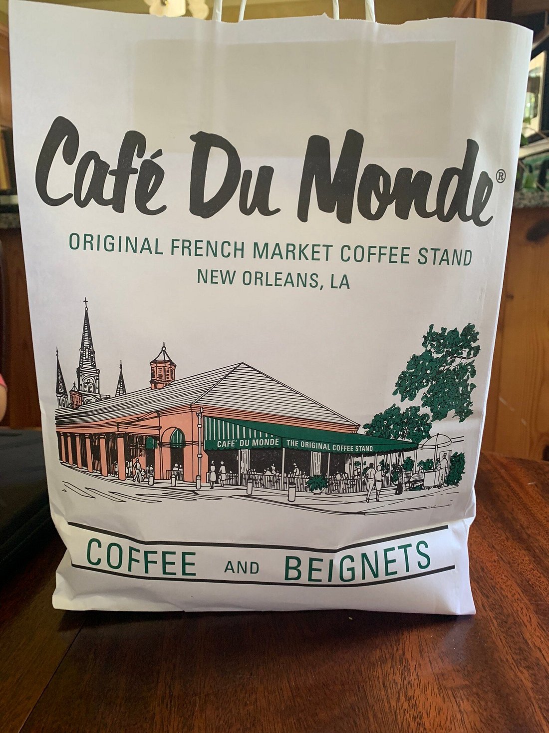 CAFE DU MONDE MANDEVILLE French Quarter Menu, Prices & Restaurant