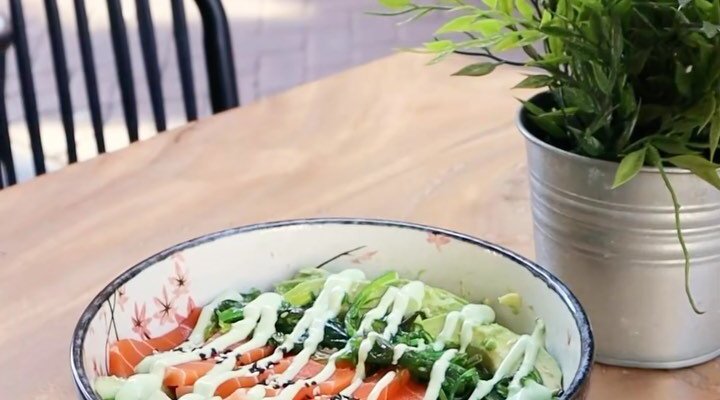 Our S*lmon Wasabi Bowl. A classic pokébowl.