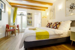 Room & Suite