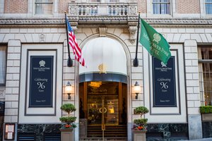 Mayflower Park Hotel in Seattle