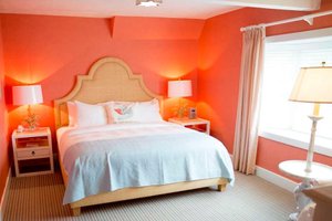 Room & Suite