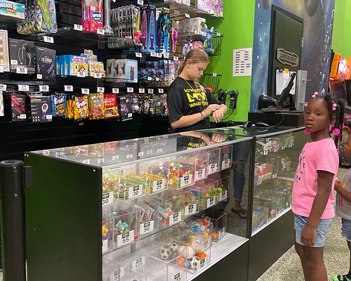 The Largest Game Store In Mississippi Has Hundreds Of Games
