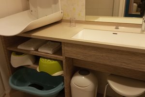 Room & Suite