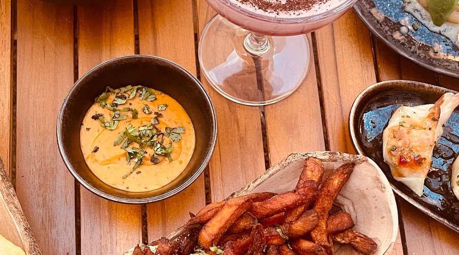 Pêle-mêle de plats & cocktails 